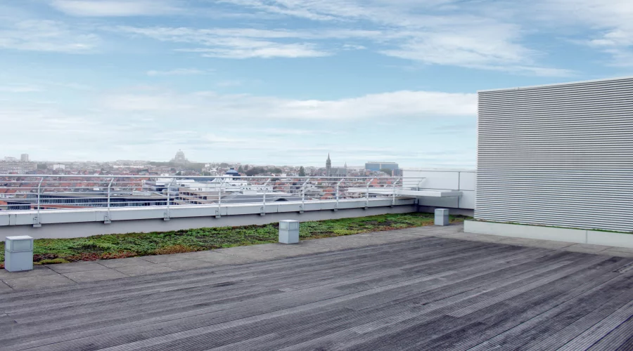 EOLIS rent - level. 10 + roof terrace + parkings